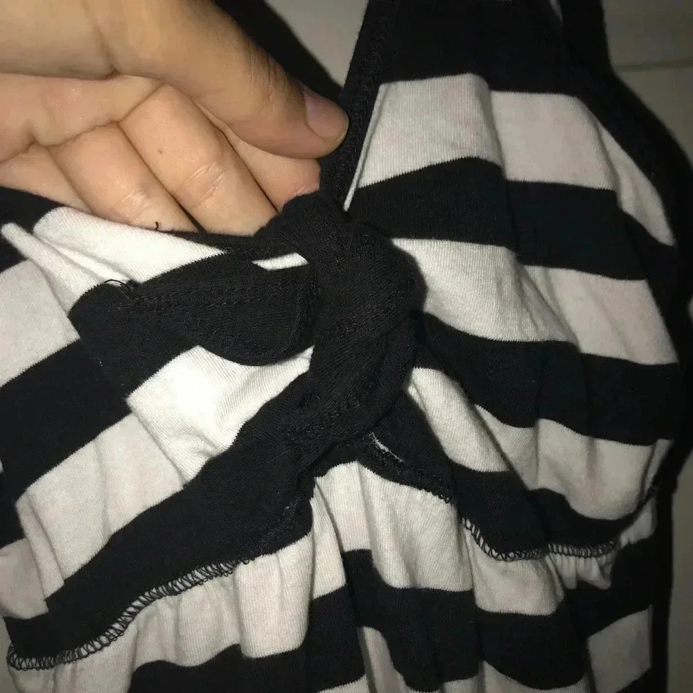 🧾 Striped Dress - Picture 2 of 4